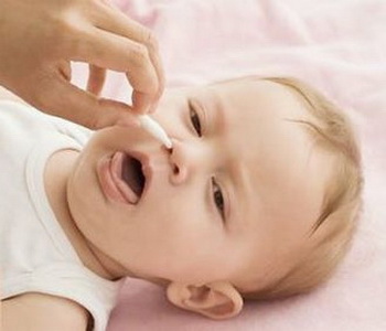 Заложенный нос у новорожденных